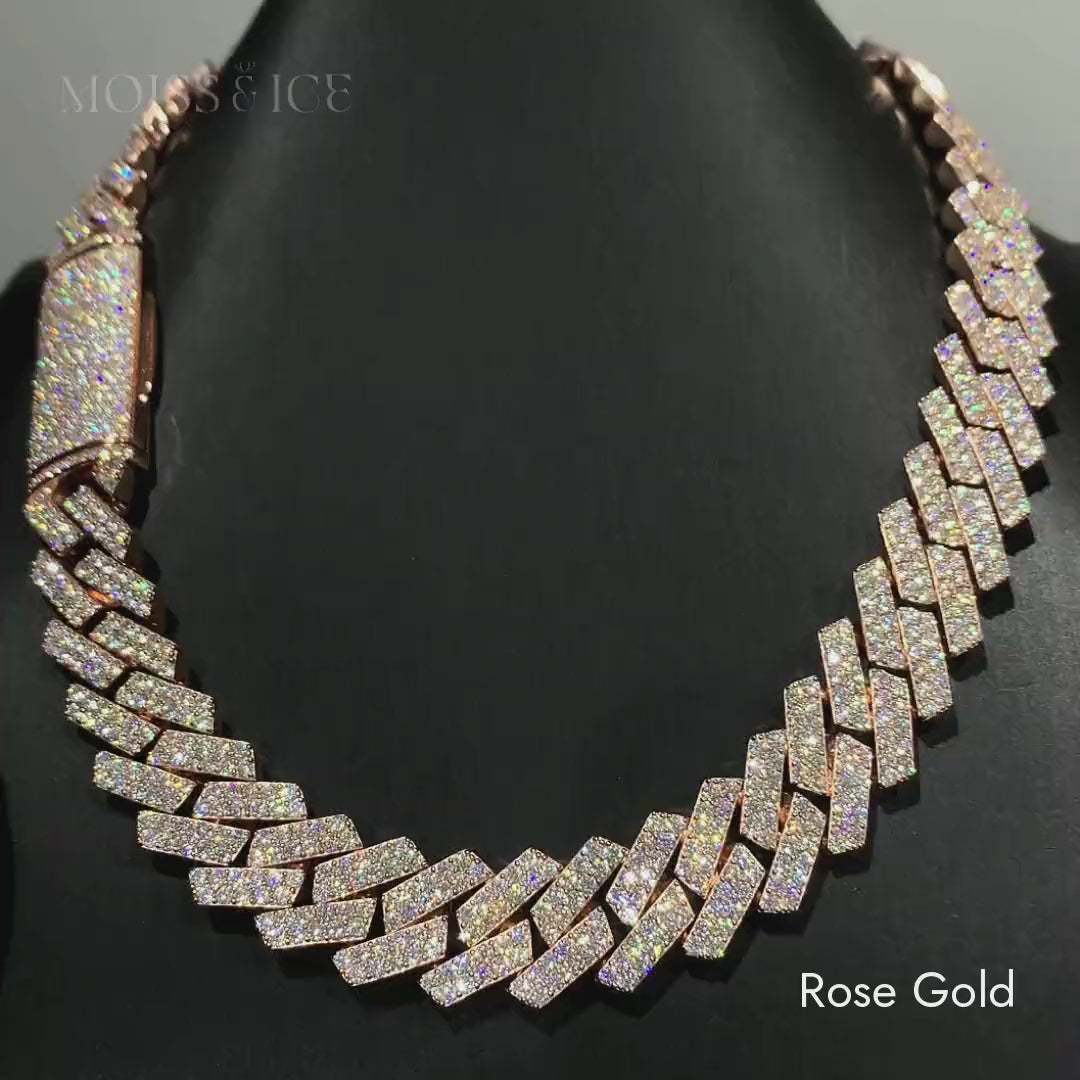 Video of our 18k Rose Gold Moissanite Cuban Chain - Hip hop jewelry - Moiss and Ice Canada