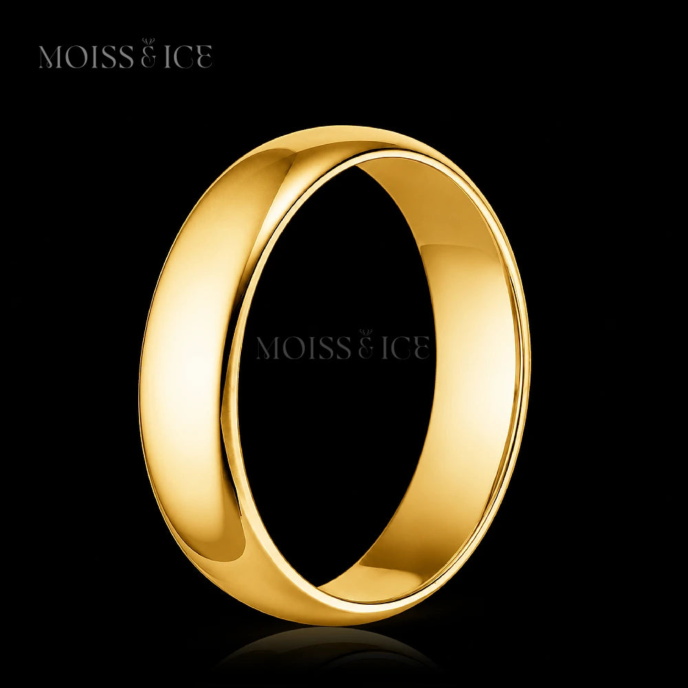 Side view of the Classic Gold Men's Wedding Band - Moiss and Ice Canada